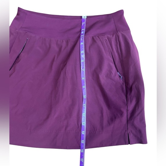 Athleta Burgundy Active Skort Skirt Size 0 Pockets Zip Pockets - Picture 3 of 10